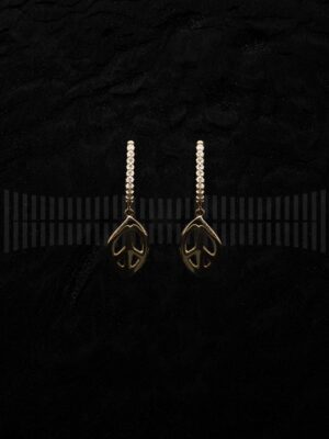Pendientes Medio Aro Oro Amarillo y Brillantes