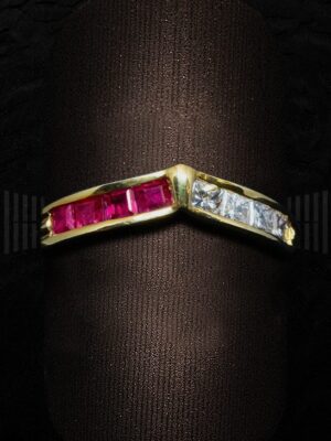 JEN 12 JEN102022 SORTIJA ORO AMARILLO RUBI Y BRILLANTES-detalle