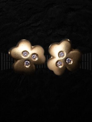 JEN JEN103786-TRÉBOL ORO MATE BRILLANTES-detalle