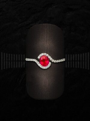 Sortija Oro Blanco Rubí brillantes