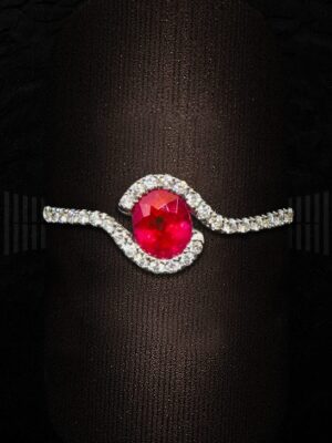 LUM 25DR _SORTIJA ORO BLANCO RUBÍ BRILLANTES-detalle