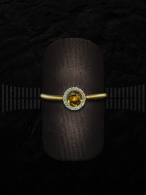 Sortija Oro Amarillo con topacio y brillantes
