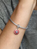 Charm Colgante Escudo Capitán América los Vengadores de Marvel