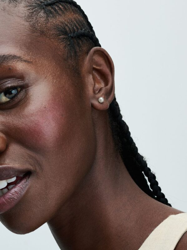 Pendientes de Botón Perla Cultivada de Agua Dulce Tratada de 4,5 mm