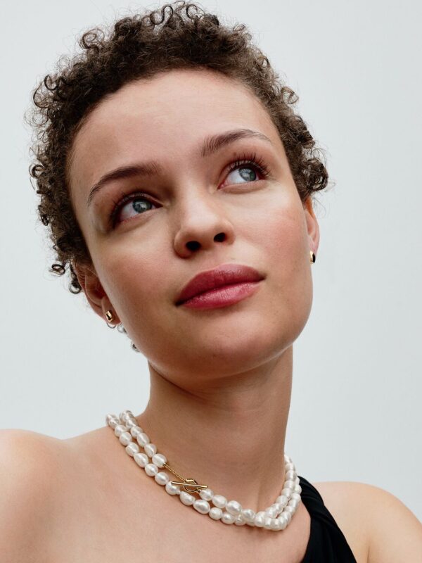 Collar Perlas Cultivadas de Agua Dulce Tratadas Barrocas con Cierre de Barra T